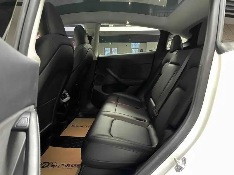 Model Y 2022 rear-wheel drive version — 10
