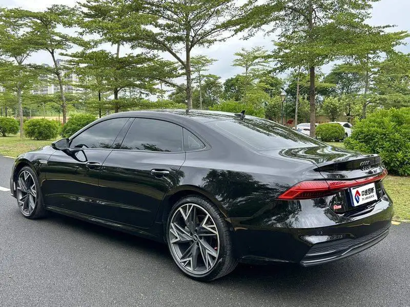 Audi A7L 2023 45 TFSI quattro S-line Black Warrior Edition — 4