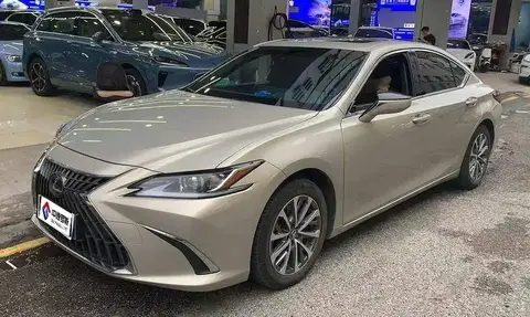 Lexus ES 2024 200 Premium Edition