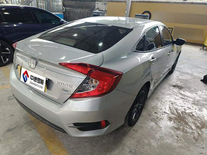 Civic 2019 220TURBO CVT Dynamic Edition National VI — 4