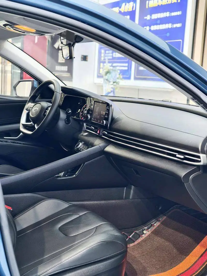 Elantra 2022 240TGDi DCT GLX Elite Edition — 11