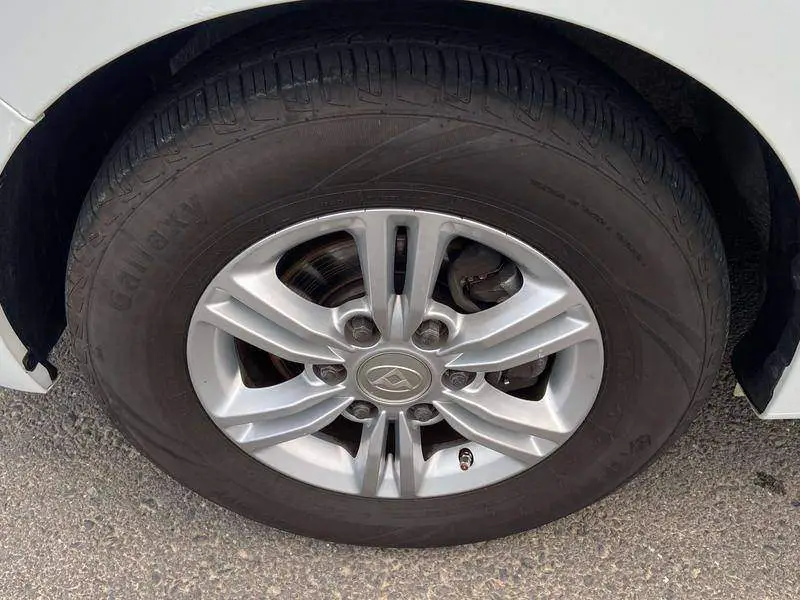 Maxus G10 2016 2.0T Automatic Luxury Edition — 10