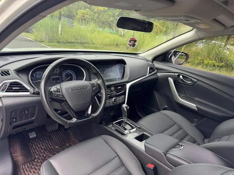 Venucia T90 2018 2.0L CVT Smart Linkage Smart Edition National V — 10