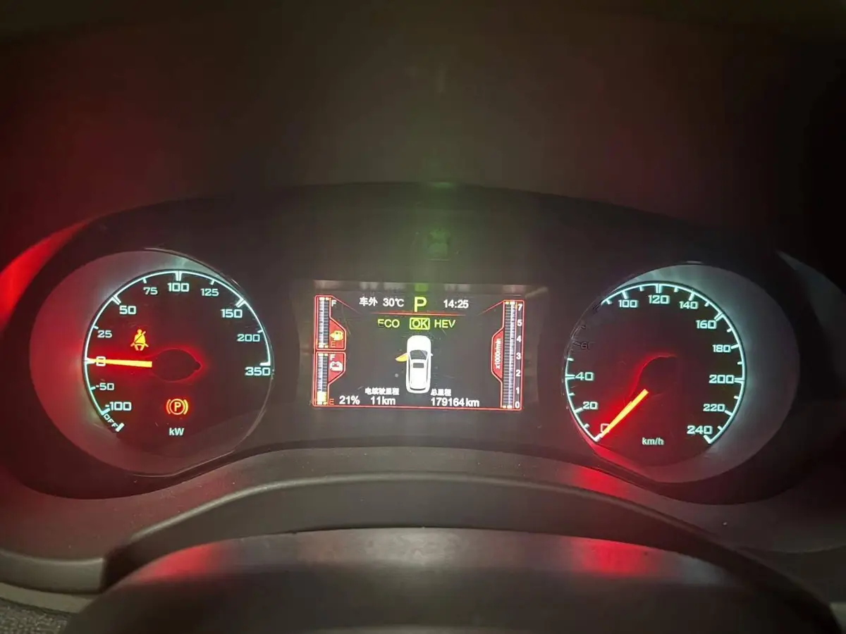 Song New Energy 2017 Song DM 1.5TID Full-time 4WD Luxury Model — 6