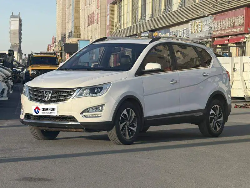 Baojun 560 2015 1.8L Manual Luxury Model