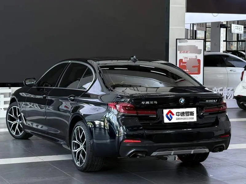 BMW 5 Series 2023 530Li Premium M Sport Package — 4