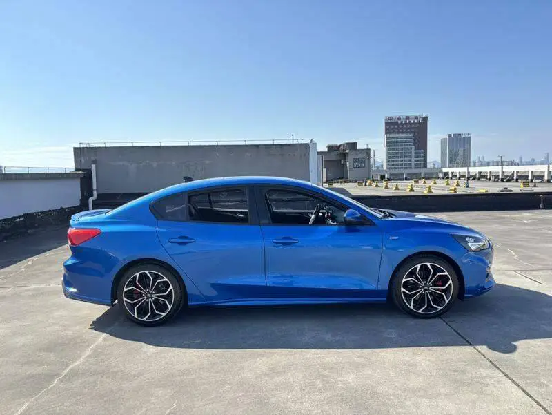 Fox 2020 Sedan EcoBoost 180 Automatic ST Line — 8
