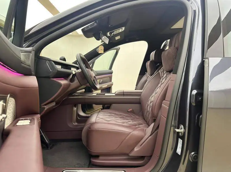 NIO ES8 2026 Six-Seat Executive Signature Edition — 19