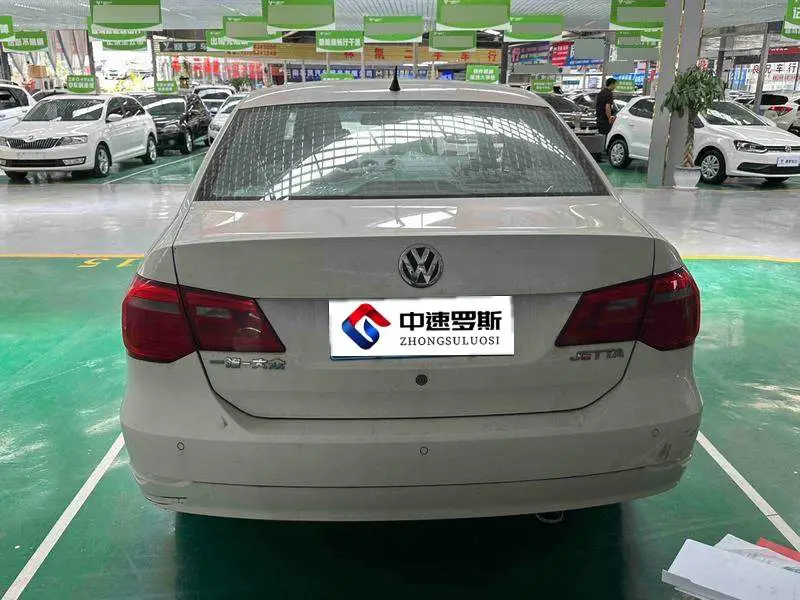 Jetta 2015 1.6L Manual Comfort — 5
