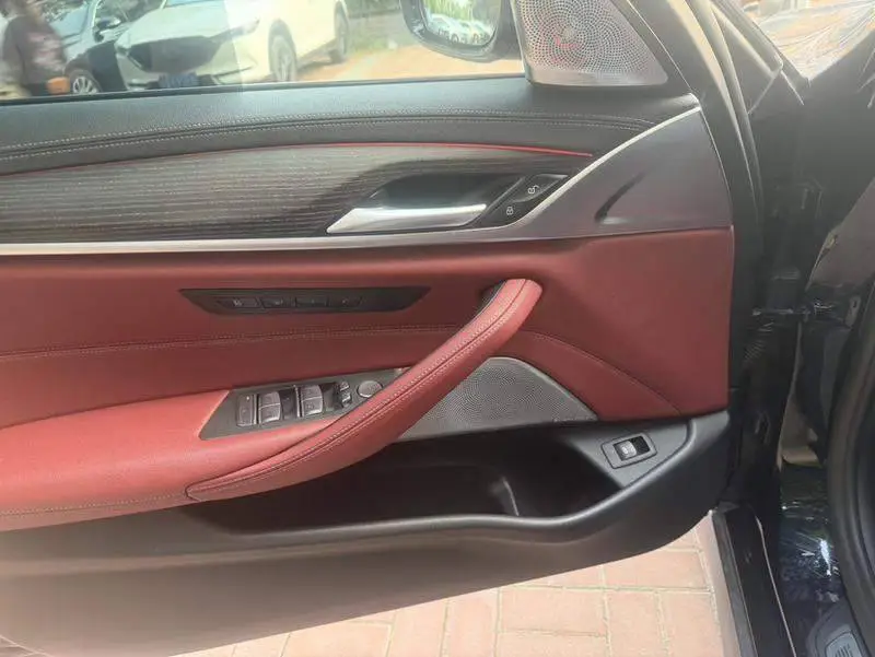 BMW 5 Series 2021 530Li Premium M Sport Package — 9