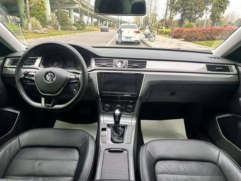 Passat 2015 1.8TSI Automatic Premium Edition — 7