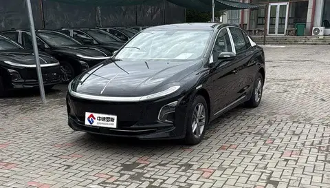 Hongqi E-QM5 2025 500km Travel Edition