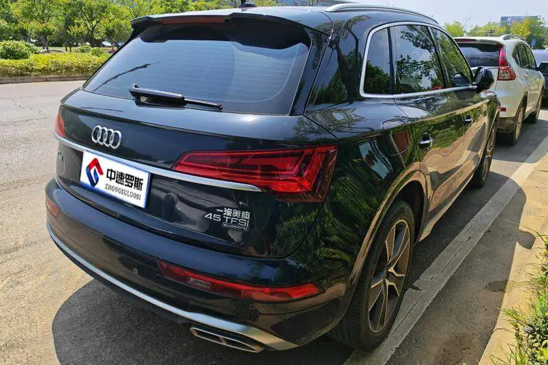 Audi Q5L 2022 Model 45T Luxury Elegant Model — 2