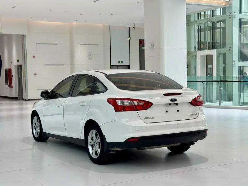 Fox 2012 Sedan 1.6L Automatic Premium — 5