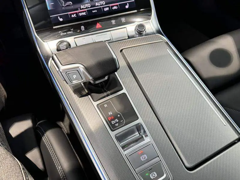 Audi A7 2024 45 TFSI Premium Edition — 17