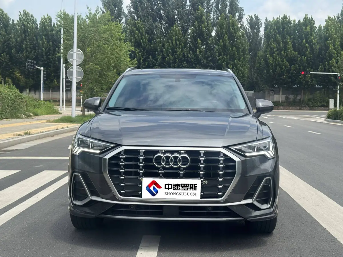 Audi Q3 2022 35 TFSI Stylish and Dynamic — 2