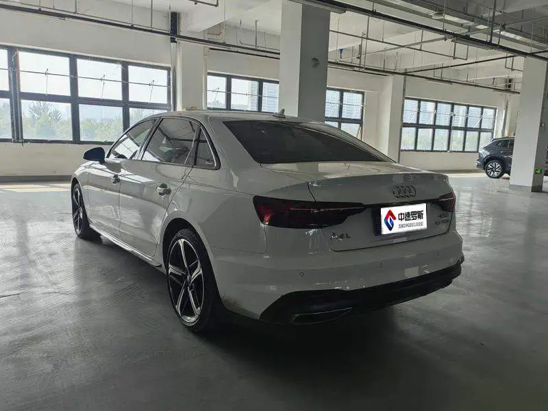 Audi A4L 2024 40 TFSI Luxury Dynamic Edition — 4