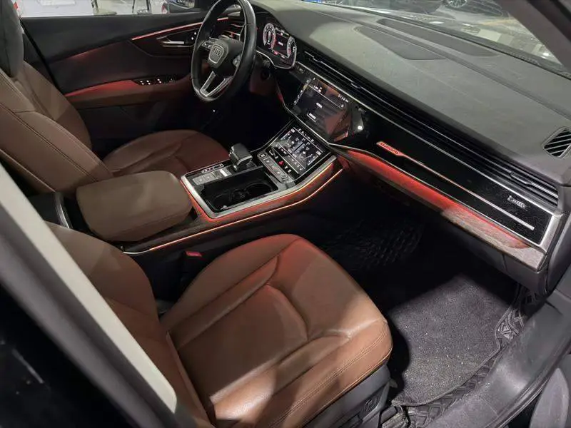 Audi Q7 2021 55 TFSI quattro S line sports model — 6