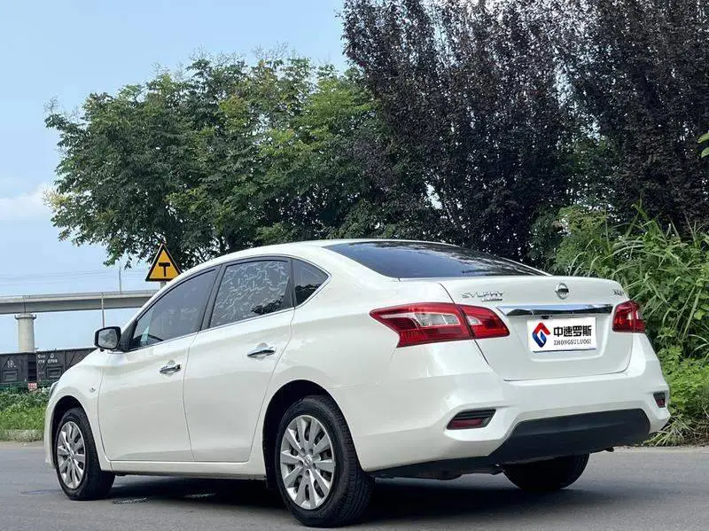 Sylphy 2021 Classic 1.6XE CVT Comfort Edition — 4