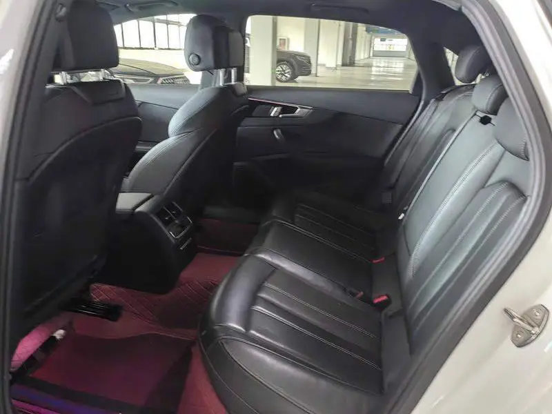 Audi A4L 2024 40 TFSI Luxury Dynamic Edition — 9