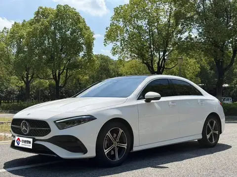 Mercedes-Benz A-Class 2025 A 200 L Fashion