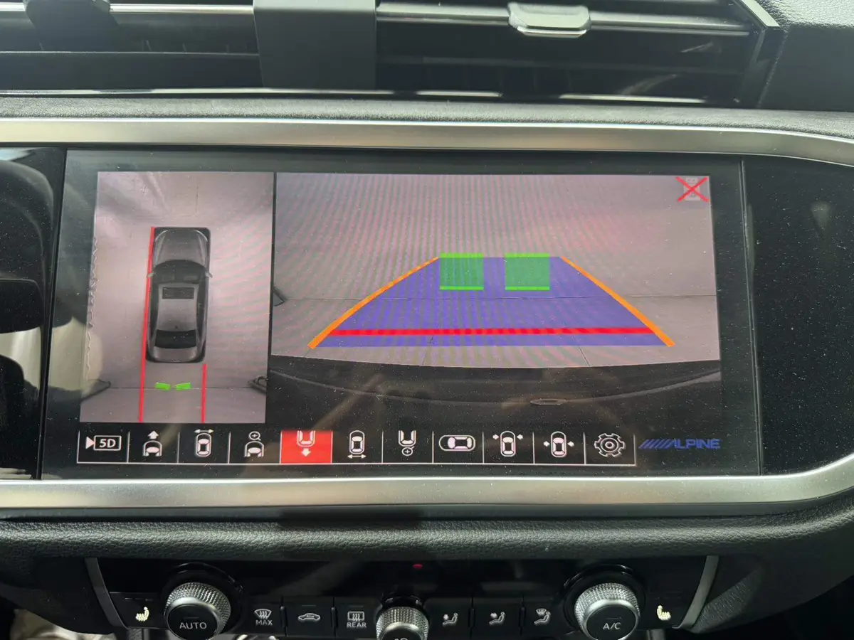 Audi Q3 2023 35 TFSI Fashion Dynamic Edition (1.4T) — 13
