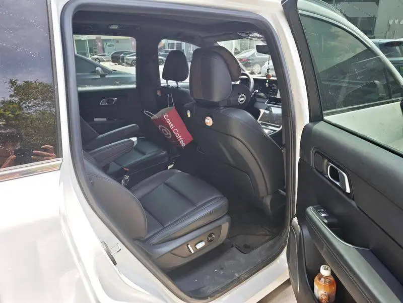 Ideal ONE 2021 Extended Range 6-seater Edition — 9