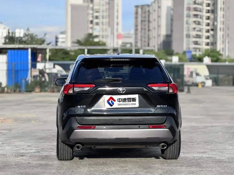 RAV4 Rongfang 2023 2.0L CVT 2WD Fashion Edition — 5
