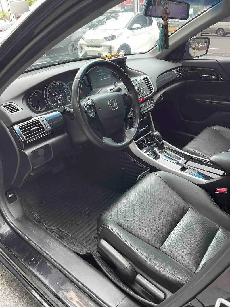 Accord 2016 2.0L Elite Edition — 10