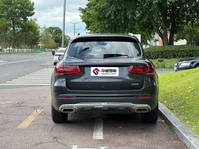 Mercedes-Benz GLC 2020 GLC 260 L 4MATIC Dynamic — 5
