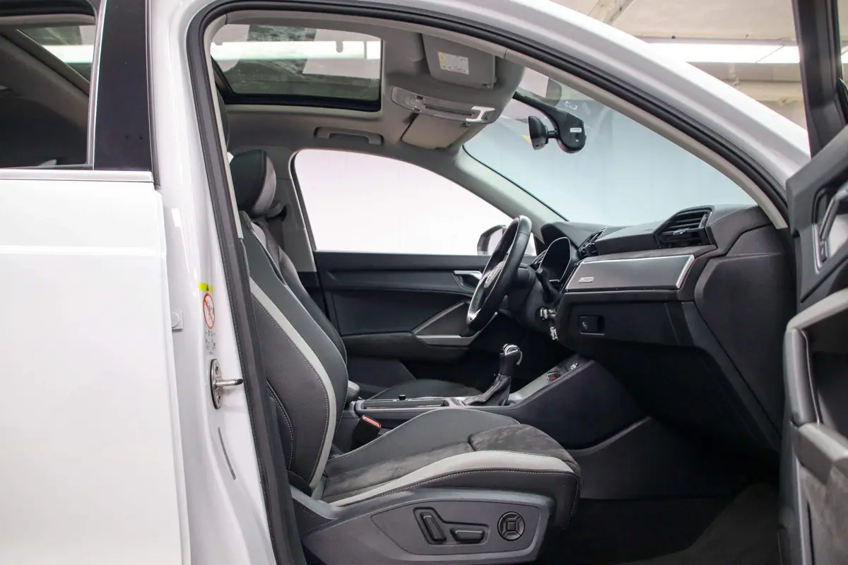 Audi Q3 2022 35 TFSI Progressive Dynamic Edition — 14