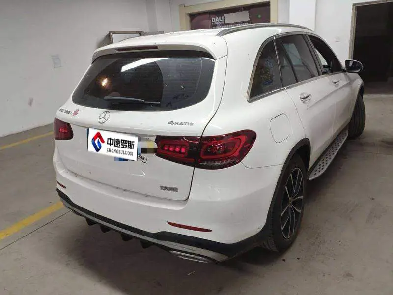 Mercedes-Benz GLC 2021 GLC 300 L 4MATIC Dynamic — 4
