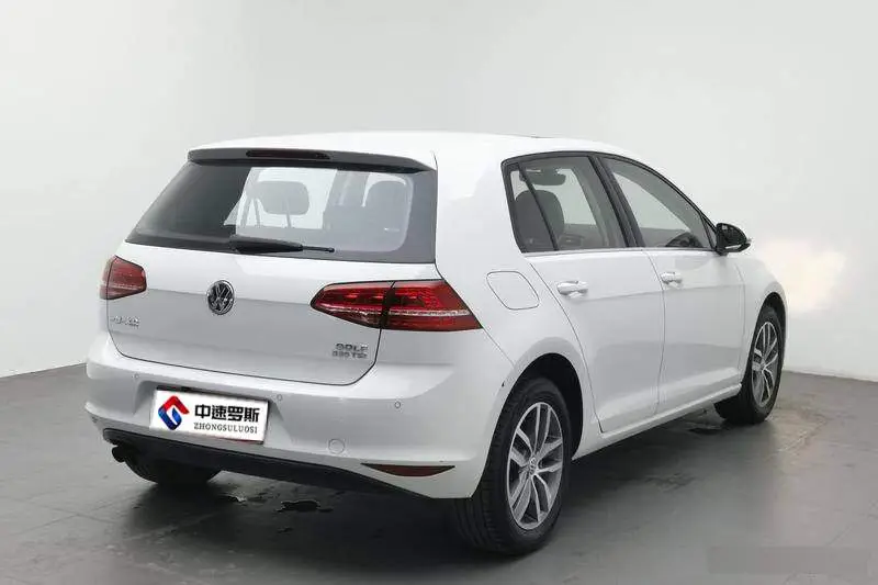 Golf 2016 230TSI Automatic Luxury — 4
