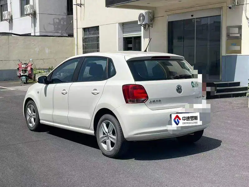 Polo 2013 1.6L Automatic Comfort Edition — 4