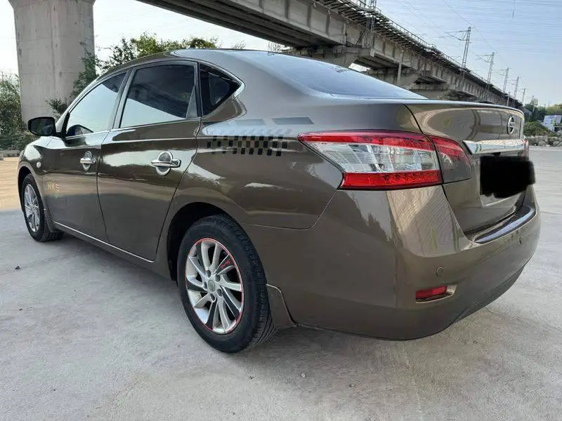Sylphy 2012 1.6XL CVT Deluxe Edition — 4