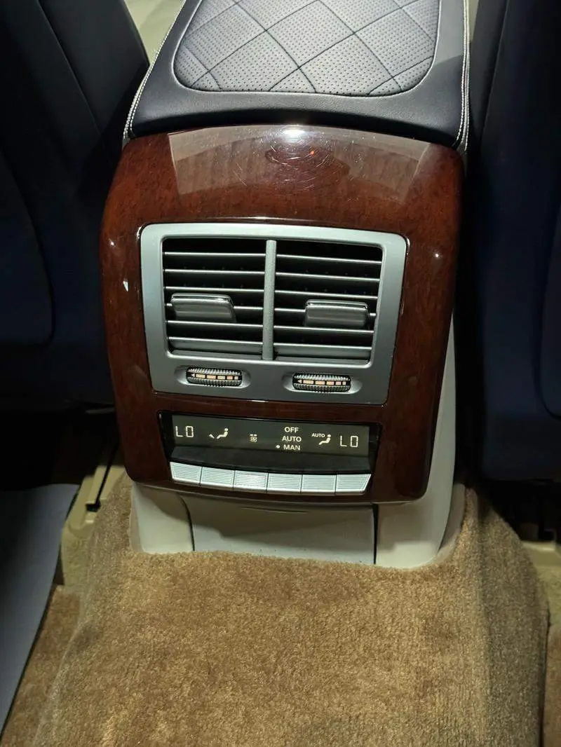 Mercedes-Benz S-Class 2008 S 300 L Premium Edition — 9