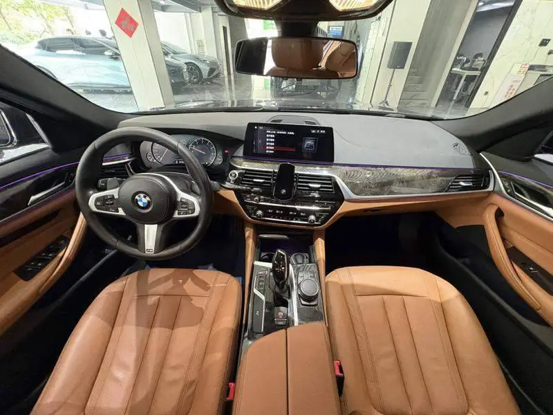 BMW 5 Series 2018 530Li Leading M Sport Package — 15