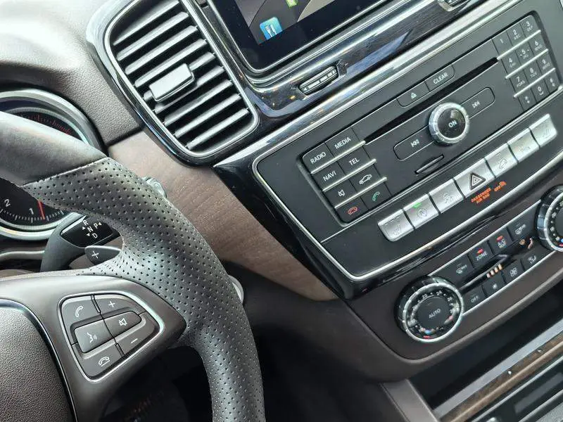 Mercedes-Benz GLE 2015 GLE 320 4MATIC — 9