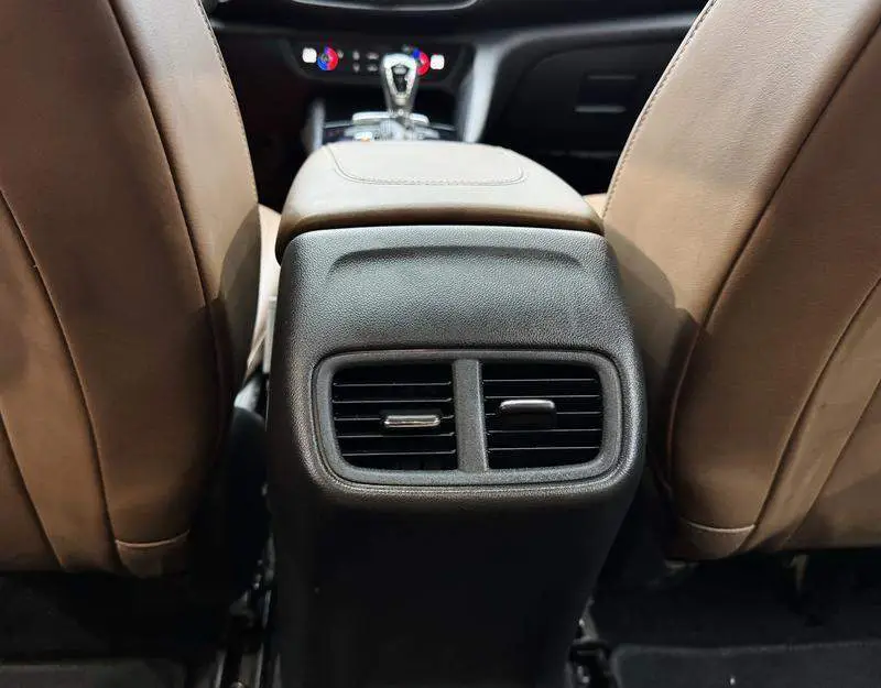 Regal 2017 20T Elite — 12