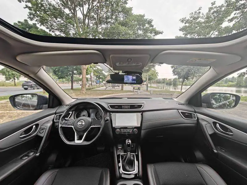 Qashqai 2019 2.0L CVT Deluxe Edition — 13