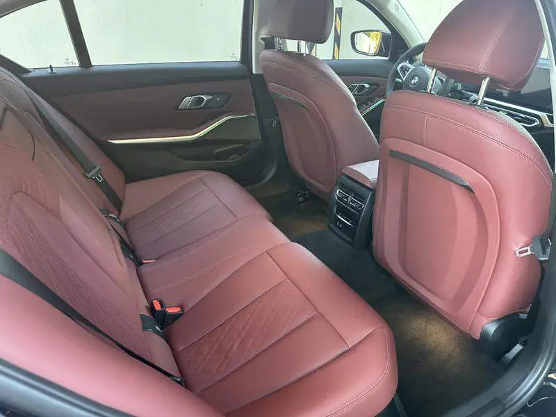 BMW 3 Series 2023 325Li M Sport Night Edition — 11
