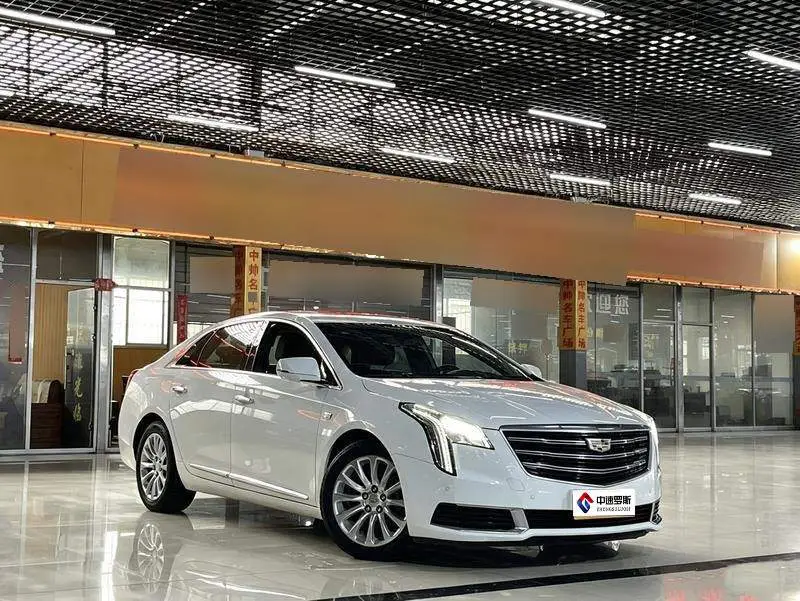 Cadillac XTS 2018 28T Elite — 3