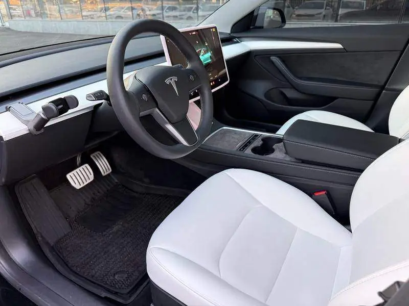 Model 3 2022 Performance All-Wheel Drive — 11