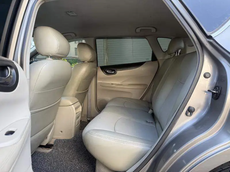 TIIDA 2014 1.6L CVT Cool Edition — 11