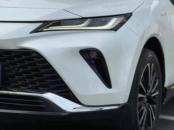 Venza 2022 Hybrid 2.5L CVT 4WD Ultimate Edition — 5
