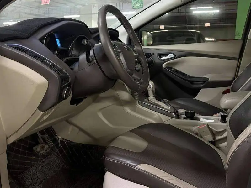 Fox 2012 Sedan 1.6L Automatic Comfort — 11