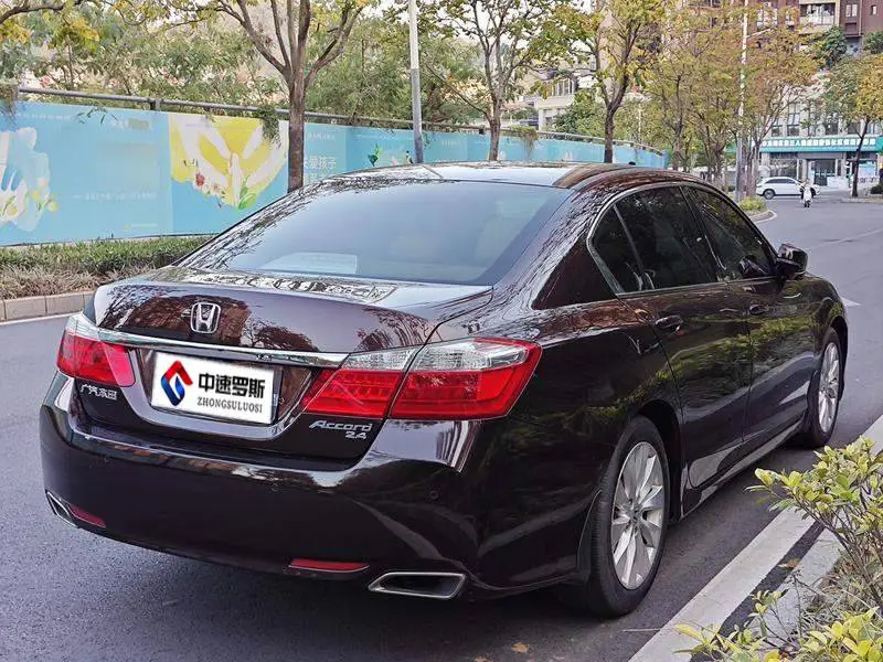 Accord 2014 2.4L EXN Luxury Navigation Edition — 5