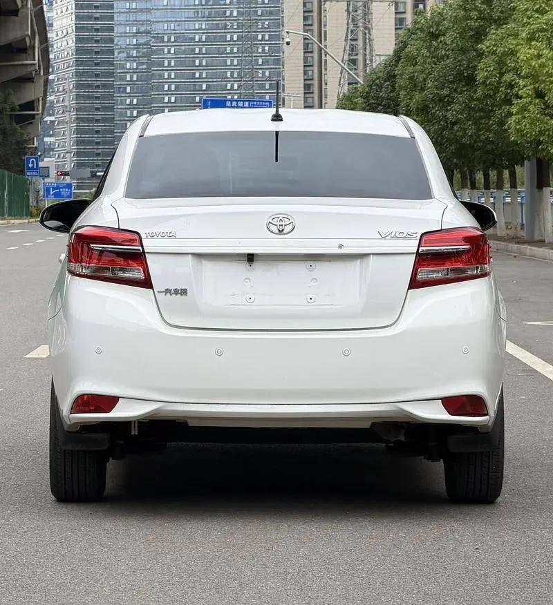 Vios 2017 1.5L CVT Creative Edition — 3