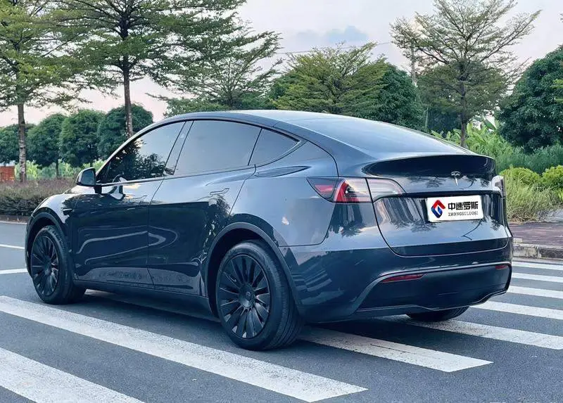 Model Y 2024 rear-wheel drive version — 5
