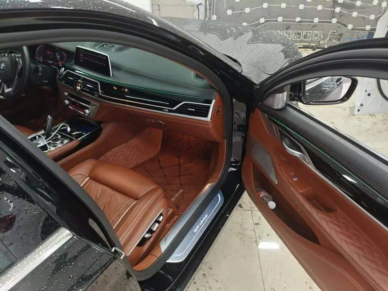 BMW 7 Series 2019 740Li xDrive Executive Luxury Package — 8